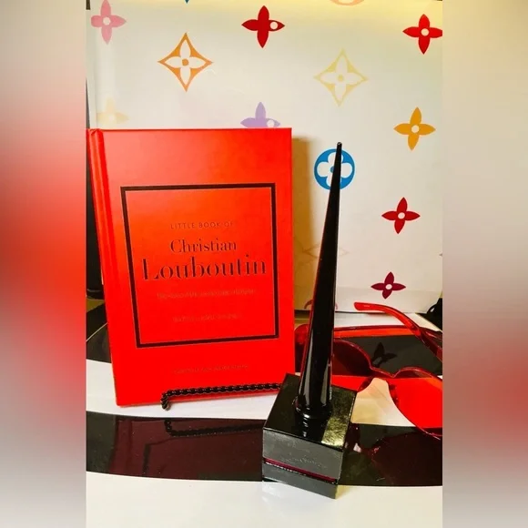 The Little Book Christian Louboutin Bundle New ๐ ๐
๐ฝ - Picture 13 of 16